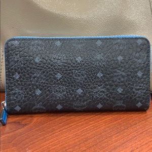 MCM wallet it great condition